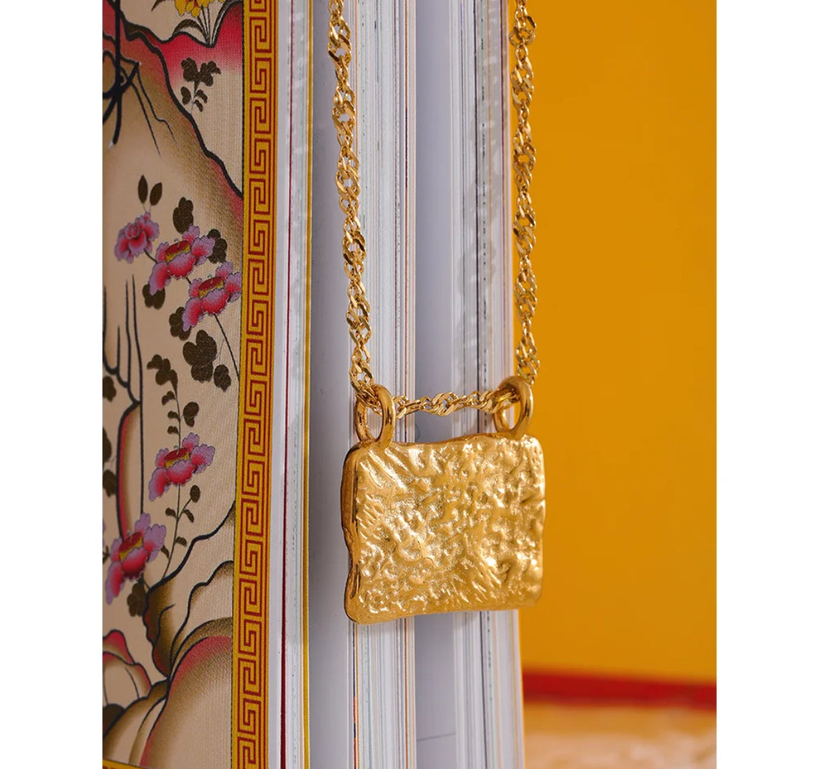 Krystal eye necklace